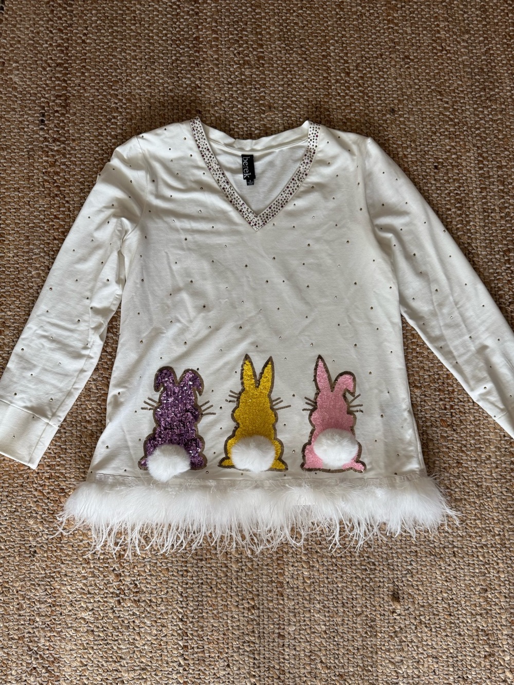 Berek pullover sparkle bunnies women’s S